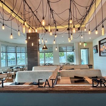 BRGR Kitchen & Bar - Treasure Island Beach Resort - Overview of dining room - New American Near Me - Treasure Island, Florida