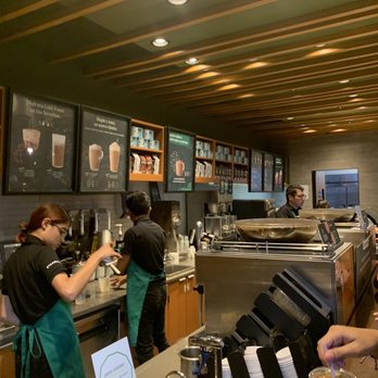 Starbucks - Coffee & Tea Near Me - Cancún, ROO
