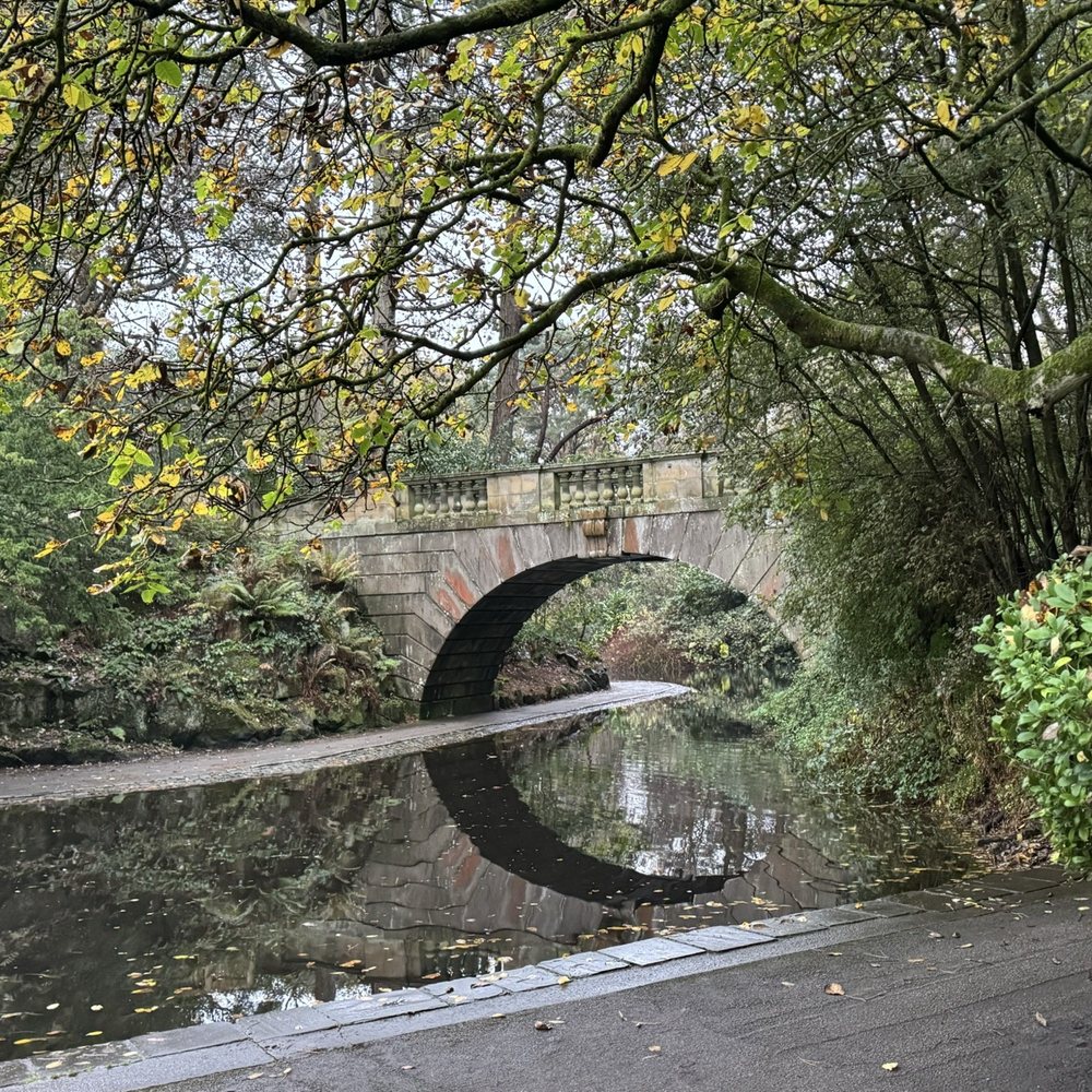 Williamson Park - arcade - Guest Houses Near Me - Lancaster, LAN