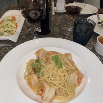 Luisa - Shrimp linguini - Spanish Near Me - San Juan, Puerto Rico