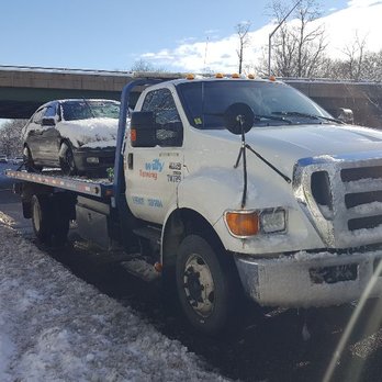 Willy Towing - Sirviendo a lo largo del día no importa las condiciones llámenos - Towing Near Me - Hyattsville, Maryland Willy Towing - Sirviendo a lo largo del día no importa las condiciones llámenos - Towing Near Me - Hyattsville, Maryland