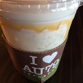 Au79 Teahouse - This is what I mean by the caramel or sweet sauce inside the fresh green milk tea. Best part - Coffee & Tea Near Me - Arcadia, California