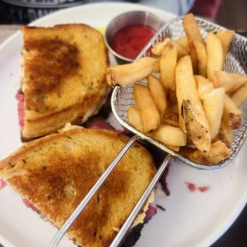 Friedman's - Breakfast & Brunch Near Me - New York, New York