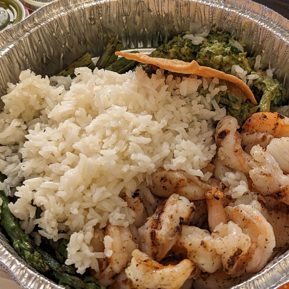 El Huarache - Camarones with rice and asparagus - Mexican Near Me - Queens, New York