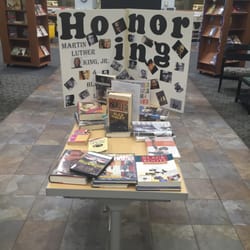Montgomery College Libraries - Love this display very helpful !