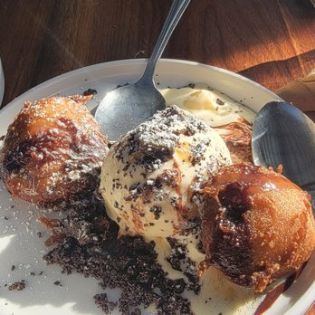 The Chicken Koop - Fried oreos for dessert - Chicken Shop Near Me - Downey, California The Chicken Koop - Fried oreos for dessert - Chicken Shop Near Me - Downey, California