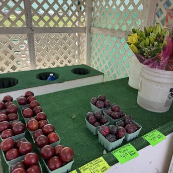 Okui's Strawberry N Fruit Stand - Fruits & Veggies Near Me - Grover Beach, California
