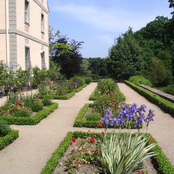 Schloss zu Machern - Landmarks & Historical Buildings Near Me - Machern, SN