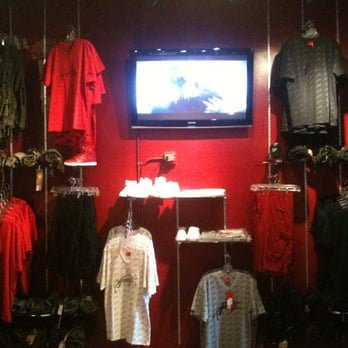 Succezz - SuccezZ brand V-necks - Shoe Stores Near Me - Chicago, Illinois