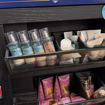 BATH & BODY WORKS - Updated February 2026 - 31 Photos & 22 Reviews
