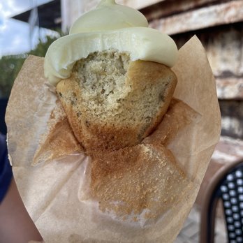 Silos Baking - Lemon Lavender Cupcake - Cupcakes Near Me - Waco, Texas