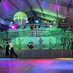 La Guinguette Lulu Parc - Dance floor at night