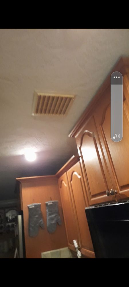 Slide of Curry's Roofing