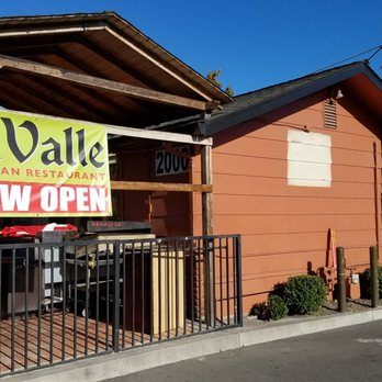 Del Valle - Outside - Mexican Near Me - Santa Rosa, California