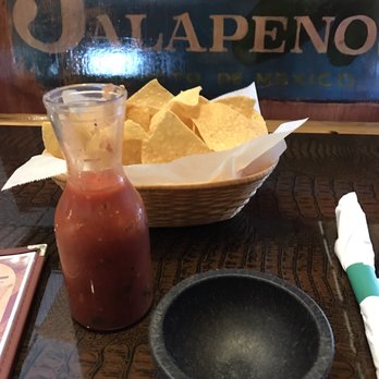 La Cocina - Chips and salsa tasted house-made. Yum! - Mexican Near Me - Mobile, Alabama