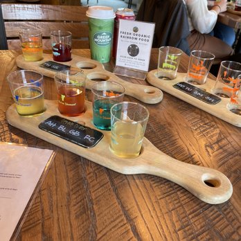 Stowe Cider - Soo good! - Cideries Near Me - Stowe, Vermont Stowe Cider - Soo good! - Cideries Near Me - Stowe, Vermont