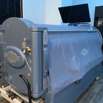 Under Pressure Hyperbarics - Hyperbaric Chamber with TV - Undersea/Hyperbaric Medicine Near Me - Beverly Hills, California Under Pressure Hyperbarics - Hyperbaric Chamber with TV - Undersea/Hyperbaric Medicine Near Me - Beverly Hills, California