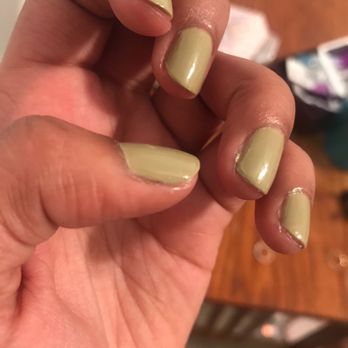 Salon Xpression - left my cuticles messy, and the polish streaky. only two coats per nail and no setting time before he put top coat on - Waxing Near Me - Champaign, Illinois