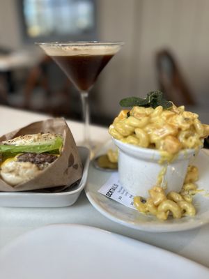 Willi’s Wine Bar by null