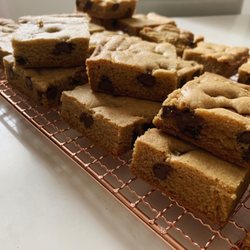 The Three Little Cookies - Cookie bars!