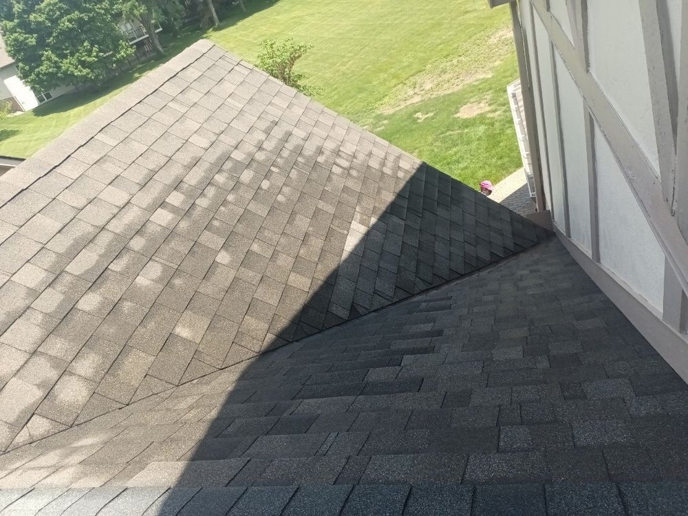 Slide of Axion Multi Services