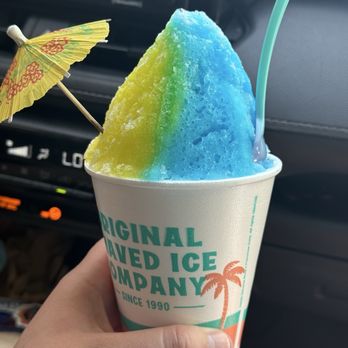 Bahama Buck's - Banana and blue cotton candy - Shaved Ice Near Me - Gilbert, Arizona Bahama Buck's - Banana and blue cotton candy - Shaved Ice Near Me - Gilbert, Arizona