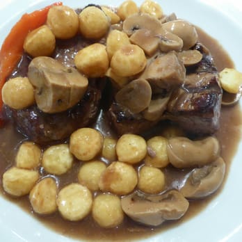 Los Remolinos - Sirloin and mushrooms! - Argentine Near Me - Buenos Aires, C