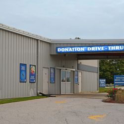 Goodwill Store - Rock Island Goodwill Donation Drive Up
