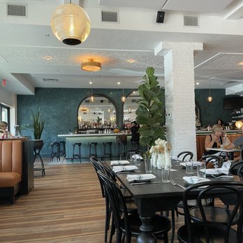 Josephine - Inside - Italian Near Me - Jacksonville, Florida