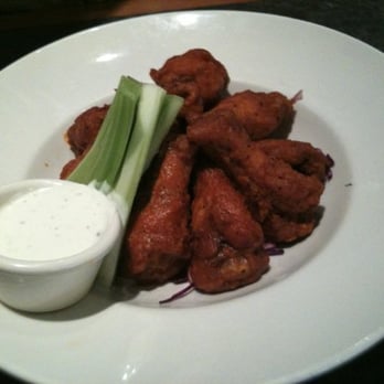 Yard House - Wings - Bars Near Me - Glenview, Illinois