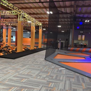 Big Air - Trampoline Parks Near Me - Corona, California