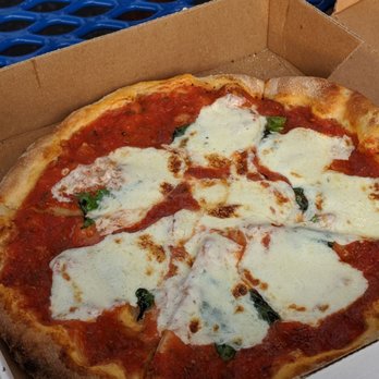 Blues Fired Pizza - Margherita Pizza - Food Trucks Near Me - St. Louis, Missouri