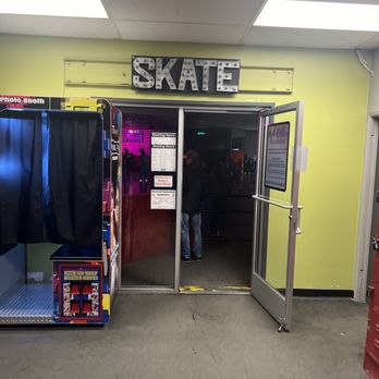 LYNNWOOD BOWL & SKATE - Updated February 2026 - 142 Photos & 215