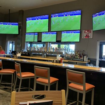 Buffalo Wild Wings - American Near Me - Jacksonville, North Carolina