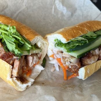 Le’s Banh Mi - Roasted Pork Bahn Mi - Cafes Near Me - Honolulu, Hawaii Le’s Banh Mi - Roasted Pork Bahn Mi - Cafes Near Me - Honolulu, Hawaii