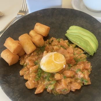 Terravita - Salmon Tartare & Gnocchi (Nov. 2024) - New American Near Me - Edgewater, New Jersey