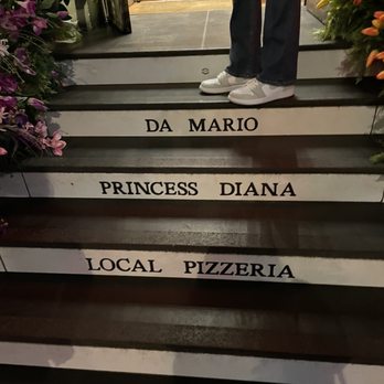 Da Mario Restaurant - Outside - Italian Near Me - London, XGL Da Mario Restaurant - Outside - Italian Near Me - London, XGL