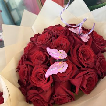 Fantasy Flower & Gift - Florists Near Me - Lynwood, California