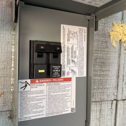 220 Volt Breaker Box with GFCI 220 Volt Breaker Box with GFCI