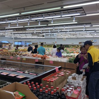 2000 Supermarket - people shopping in a grocery store - International Grocery Near Me - Richmond, British Columbia 2000 Supermarket - people shopping in a grocery store - International Grocery Near Me - Richmond, British Columbia