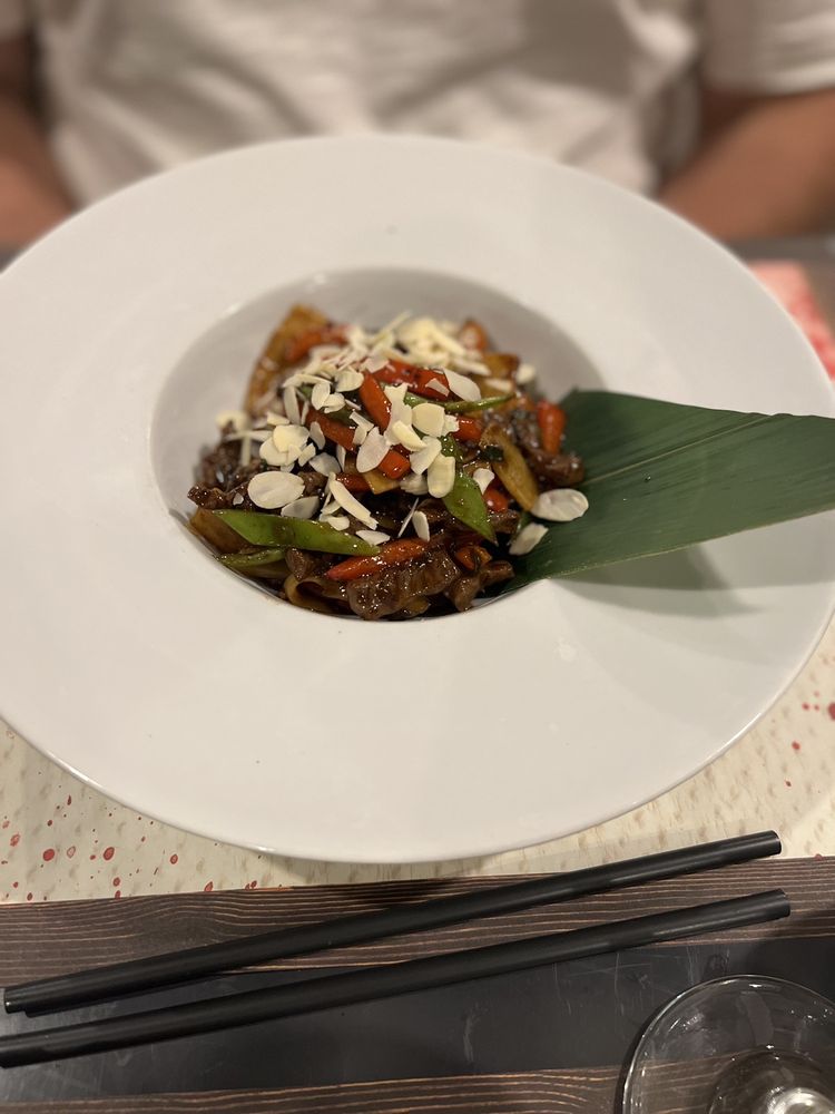 Tora sushi & Asian Cuisine
