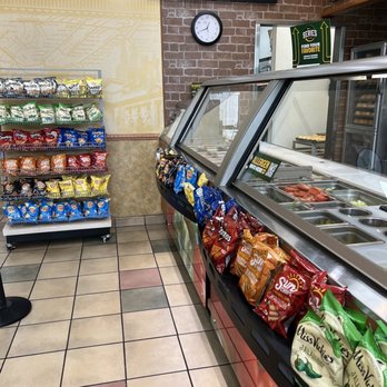 Subway - Counter - Sandwiches Near Me - Williamsburg, Virginia