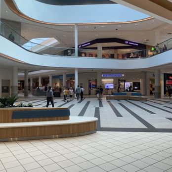 Upper Canada Mall - Shopping Centers Near Me - Newmarket, Ontario Upper Canada Mall - Shopping Centers Near Me - Newmarket, Ontario