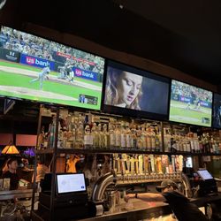 Coin-Op Gaslamp - Bar area with the San Diego Padres on tv.