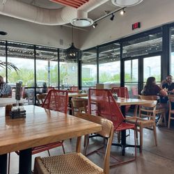 Seis Kitchen - Dinning room