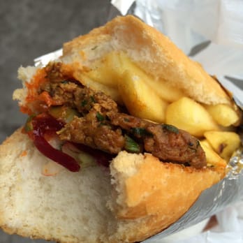 Gibraltar - Bocadillo con carne picante, rico! - Moroccan Near Me - Madrid, M