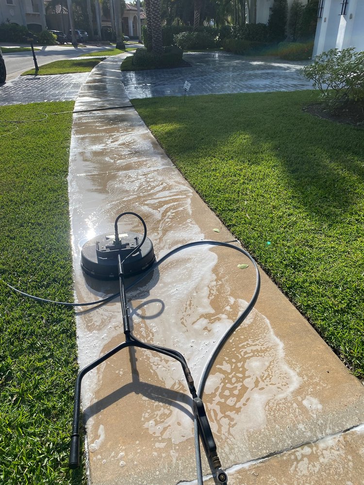 Slide of Leon’s Power Washing