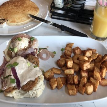Another Broken Egg Cafe - Country Fried Steak Benedict - American Near Me - Jacksonville, Florida Another Broken Egg Cafe - Country Fried Steak Benedict - American Near Me - Jacksonville, Florida