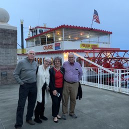 Riverboat dinner cruise Riverboat dinner cruise