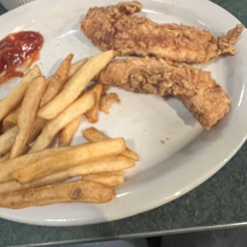 Metro Diner - Chicken tenders and fries - American Near Me - Oviedo, Florida Metro Diner - Chicken tenders and fries - American Near Me - Oviedo, Florida